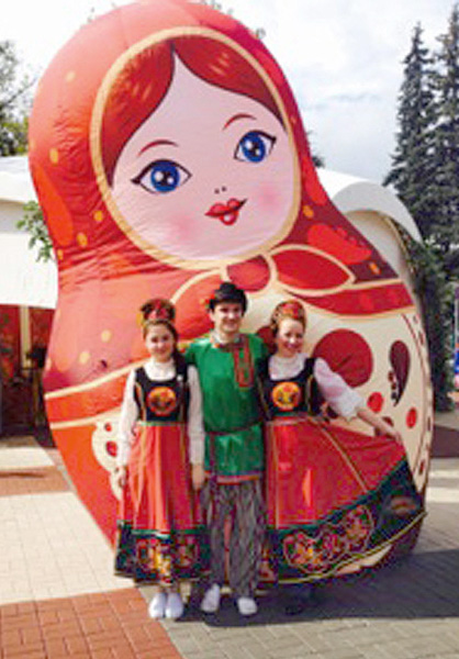 Масленица, ярмарка, пасха, калядовать, русский народный костюм прокат, блины, Скоморох, клоун, шут, ярмарка, масленица, костюмна масленицу аренда москва, славянский костюм аренда, фольклерный костюм, ряженые, языческий костюм прокат, карнавал, барыня.